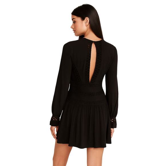 Free People Black Cutout Crochet Mini Dress – Boho Romantic Long Sleeve Size 4 - Picture 2 of 11